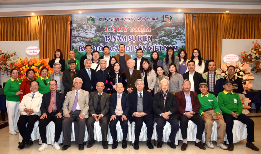 Hoạt[-]động[-]bảo[-]tồn[-]Cây[-]Di[-]sản[-]trở[-]thành[-]phong[-]trào[-]của[-]cộng[-]đồng[-]nhờ[-]sự[-]hưởng[-]ứng[-]của[-]người[-]dân